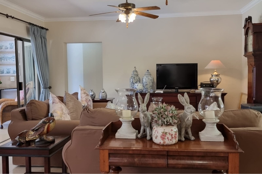 4 Bedroom Property for Sale in WestLake Country Safari Estate North West